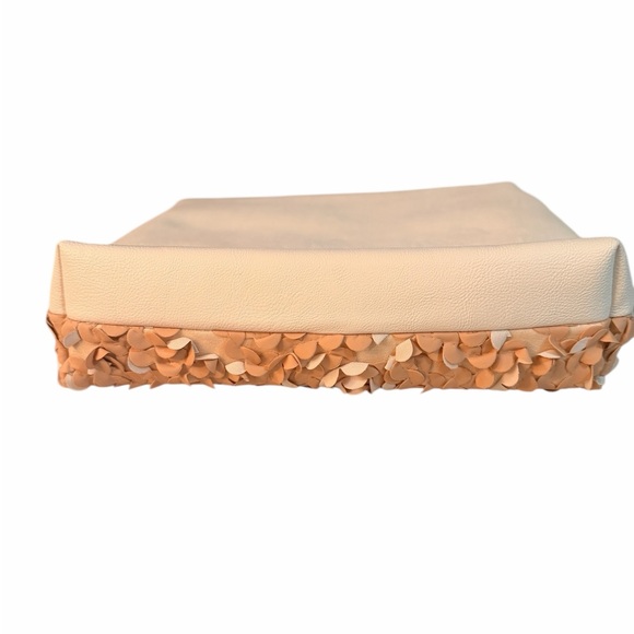 Betsey Johnson Pink and Cream Floral Clutch Wristlet Purse - Picture 4 of 7